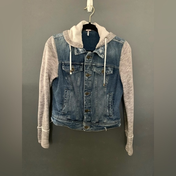 Free People Distressed Denim Knit Hoodie Jean Jacket Small - Picture 10 of 11